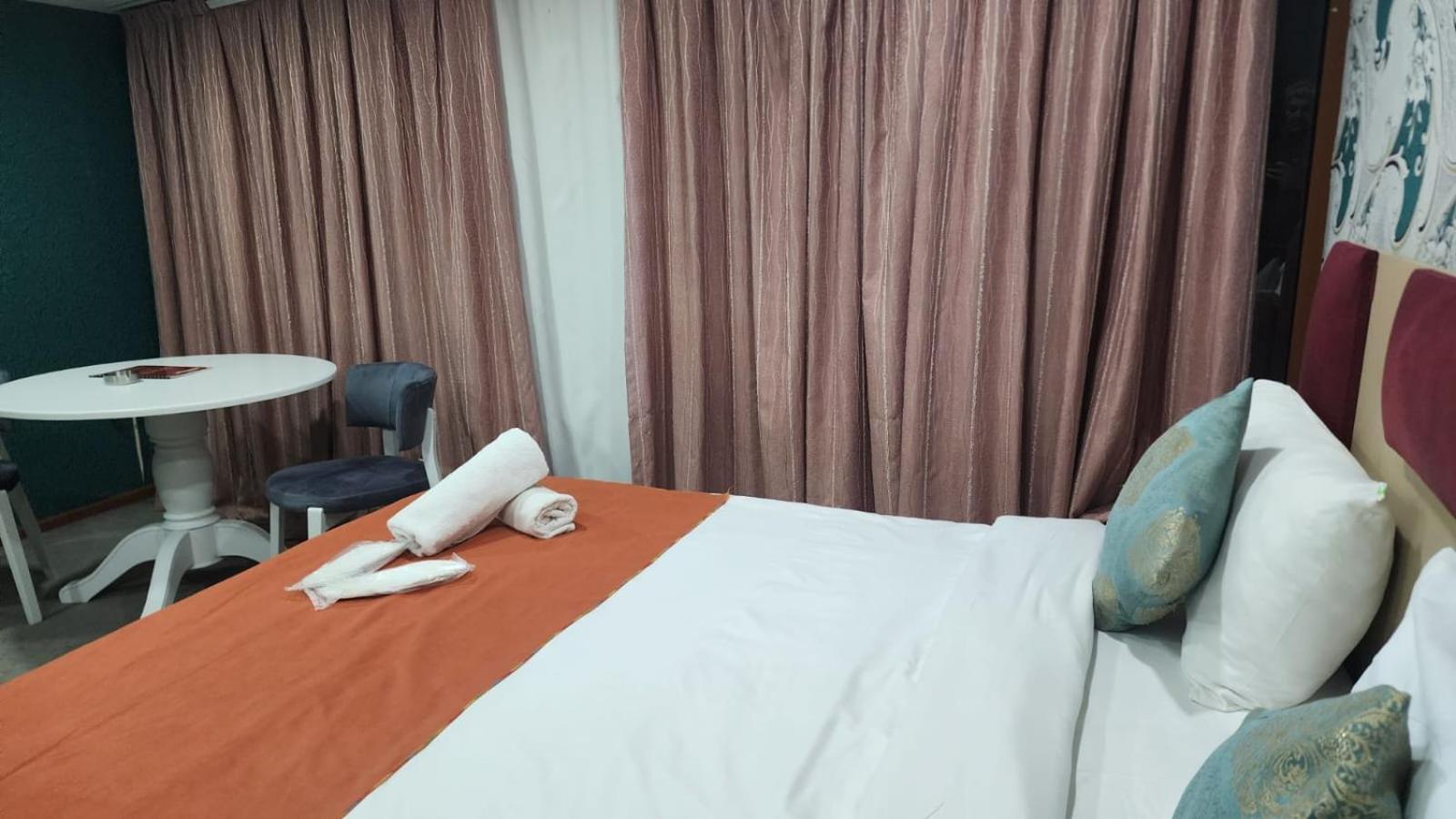 Family Soffia Hotel Old City バクー エクステリア 写真